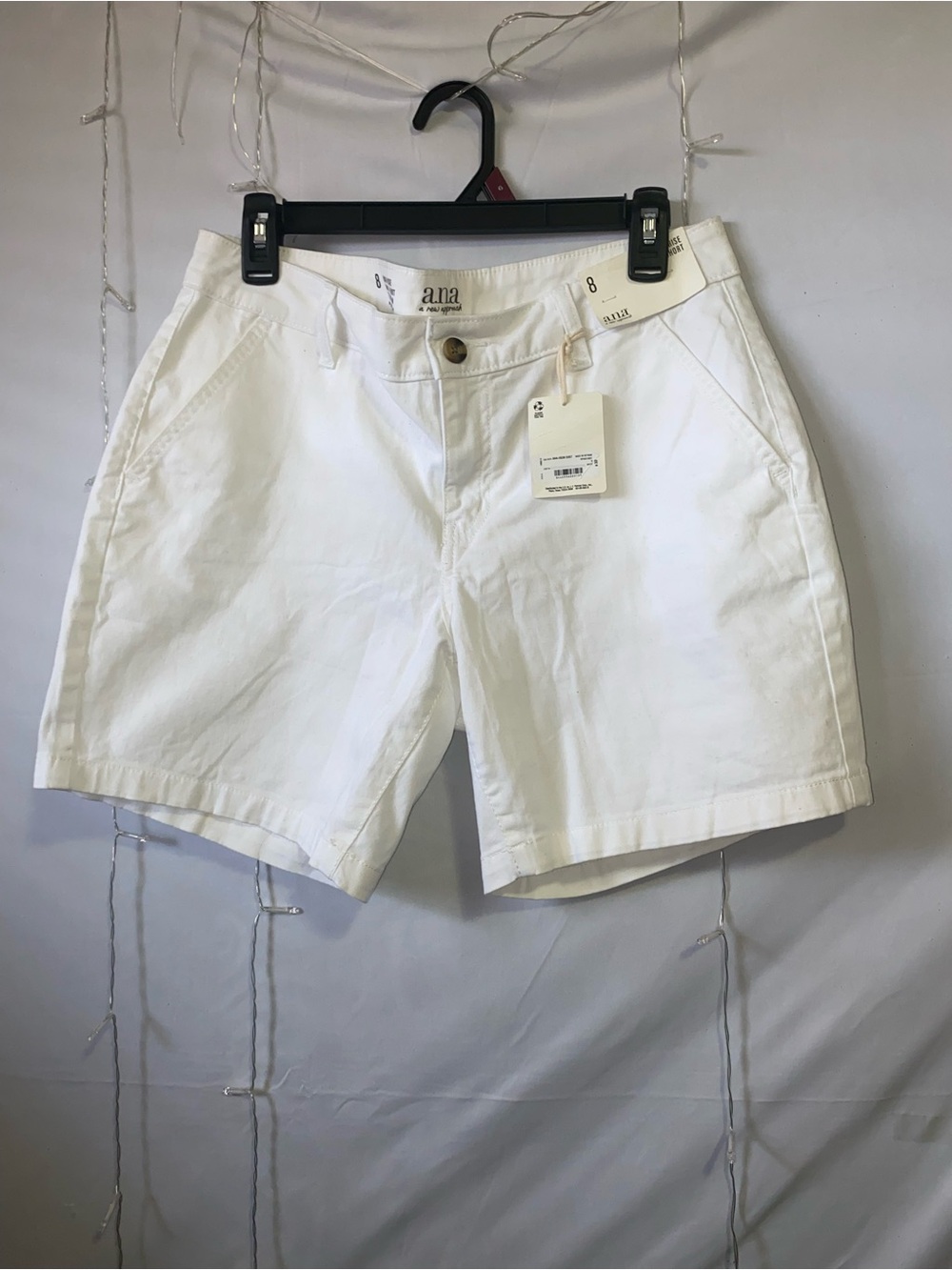 a.n.a Women's White Casual Cotton Shorts